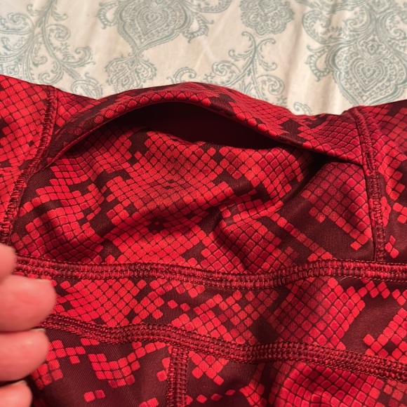 Lululemon Capri Athletica - Picture 12 of 12